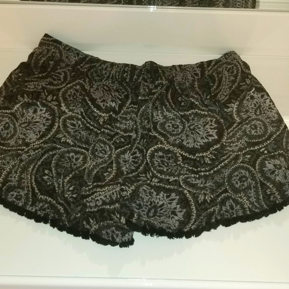 Mossimo Supply Co. Pants - ⛵✈L flowy shorts